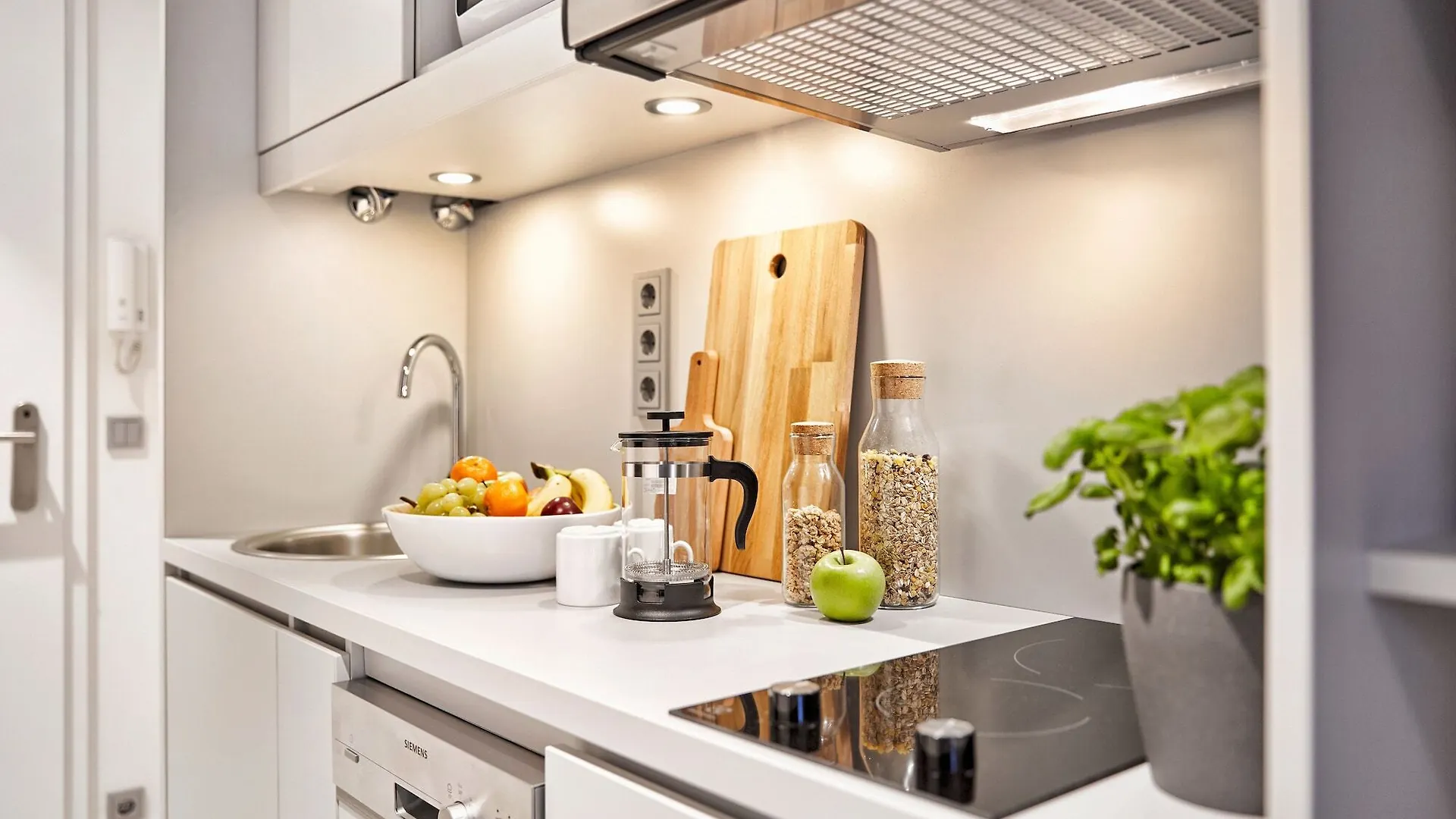 H.Ome Serviced Apartments Muenchen 3*, Munich